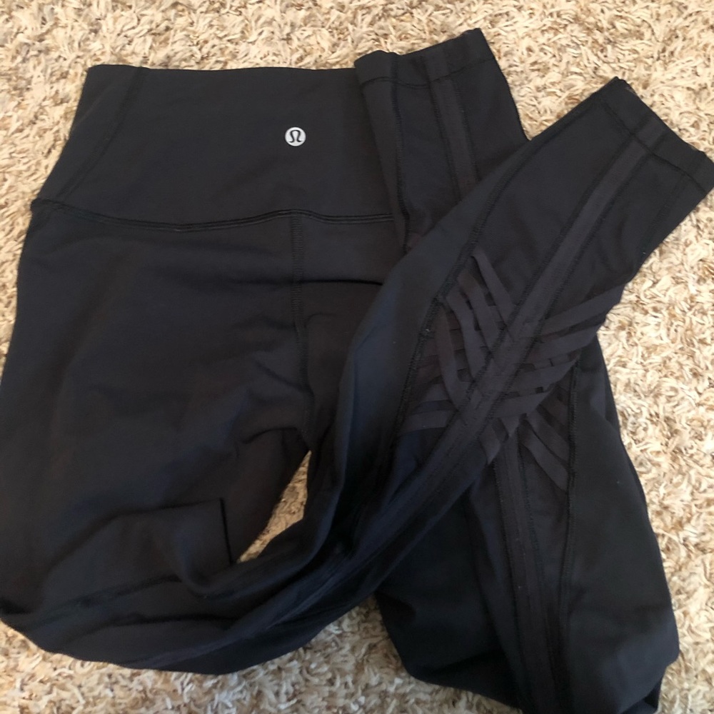 Lululemon Minimalist Tight (Full-On Luxtreme)